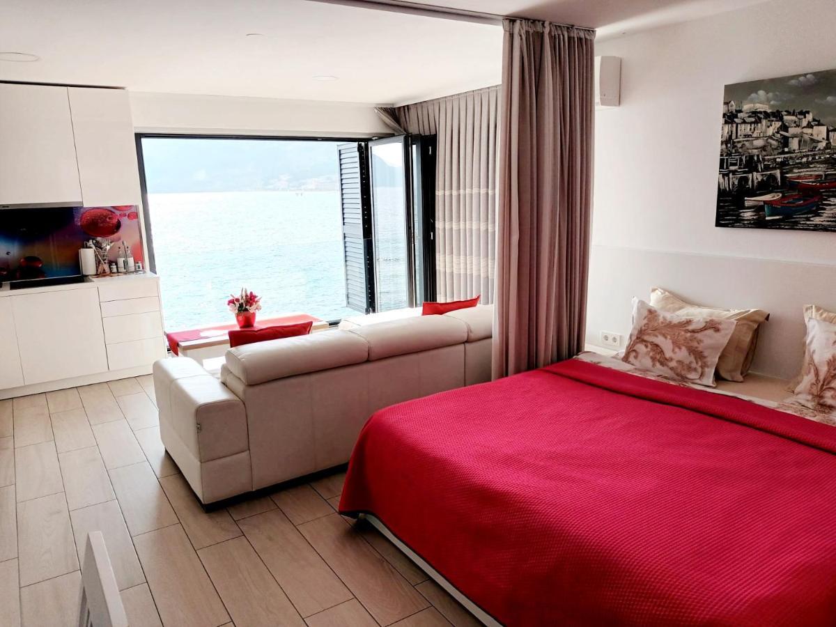 Apartments Palada 1 Baska  Bagian luar foto