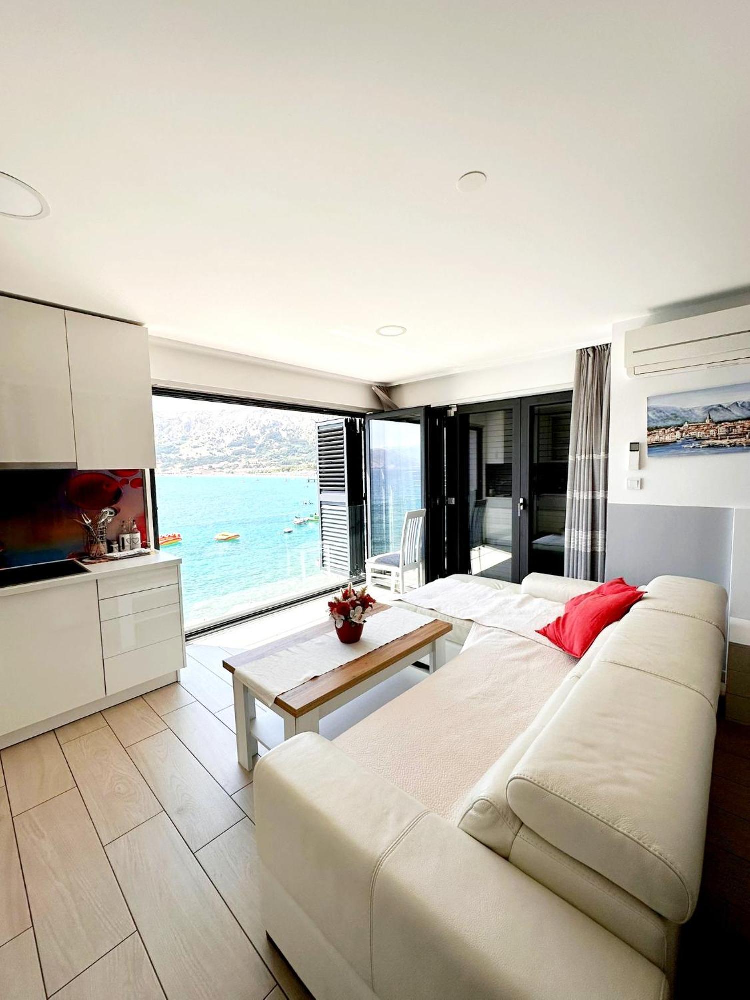 Apartments Palada 1 Baska  Bagian luar foto